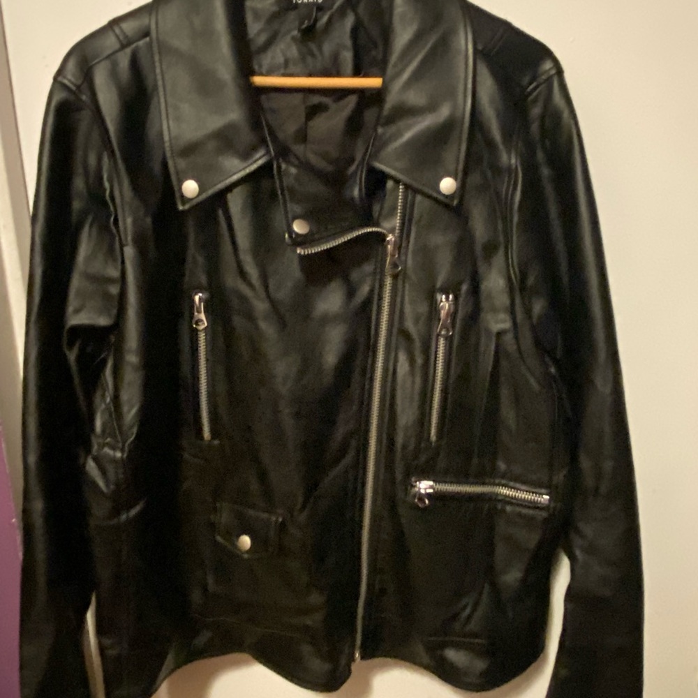 Black faux leather moto jacket size 26